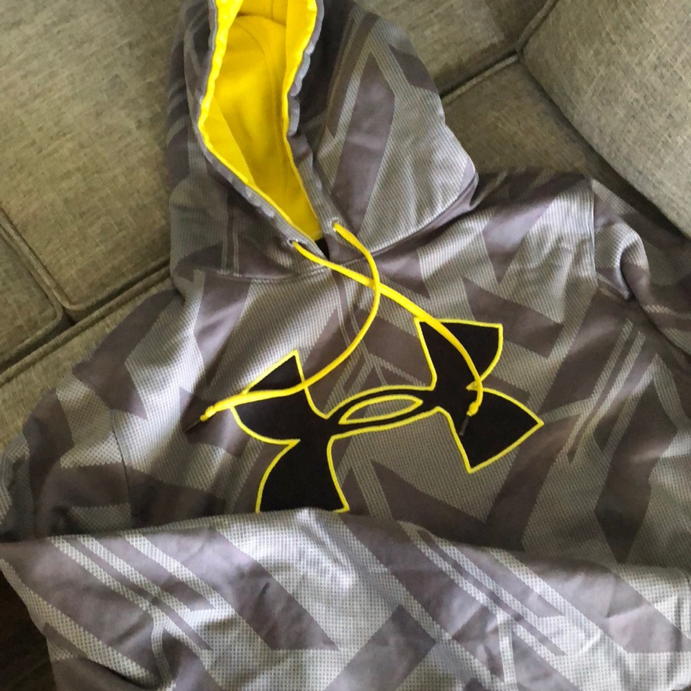 Like new UA hoodie!